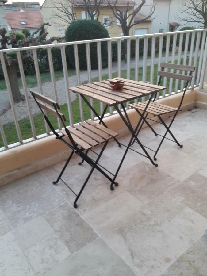 Appart Ensoleille Proche Remparts อาวีญง ภายนอก รูปภาพ